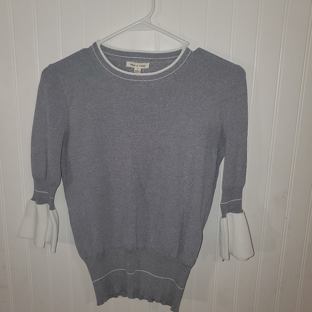 Ladies Small Tea N Rose blouse